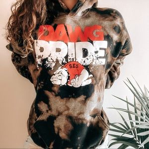 Dawg Pride Bulldog Marbled Tie Dye Hoodie ❣️